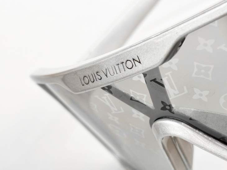 Picture of Louis Vuitton Sunglasses _SKUfw77669122fw
